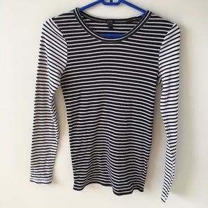 Black and white long sleeve shirt